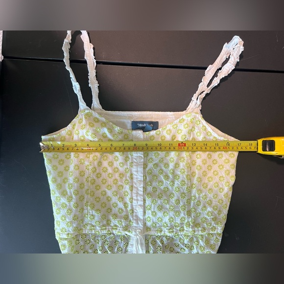 Modcloth Darling For The Prairie Peplum Tank Top Floral Eyelet Size Large - Picture 7 of 8